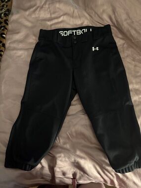 Under Armour womens Black Softball capri